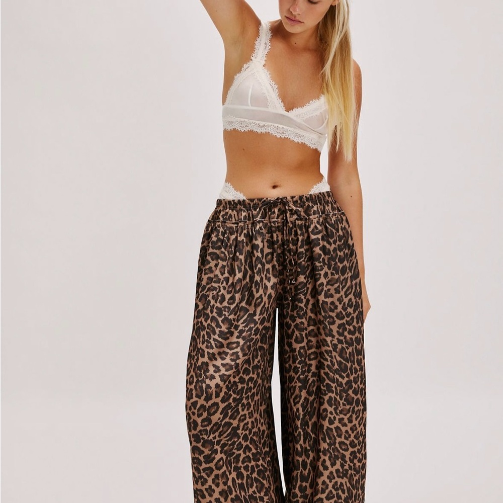 Leopard Print Wide-Leg Pants